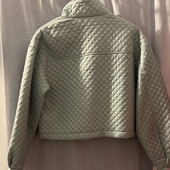 CI Sorno Quilted and Cropped Jacket🧥🧥 - Picture 2 of 7